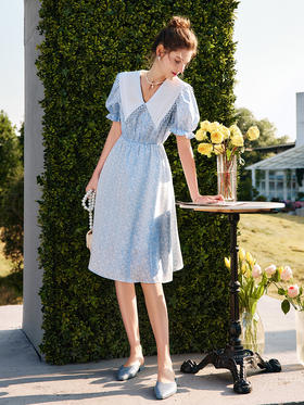 OLrain法式高级穿搭海军领碎花连衣裙女夏季2022新款泡泡袖拼接裙undefined