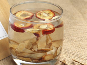 体虚的人多喝这三汤，简简单单补气血~现在喝最合适！