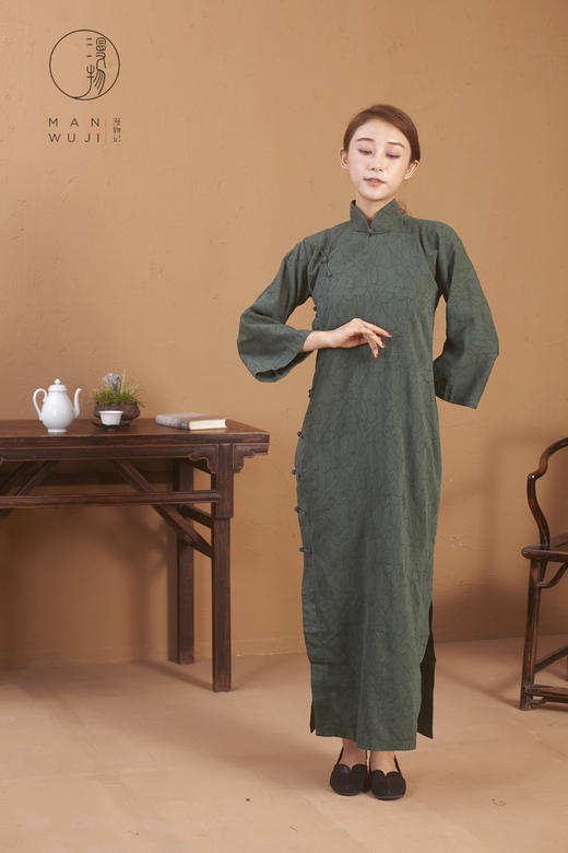 纯棉连肩九分喇叭袖提花树叶旗袍 商品图1