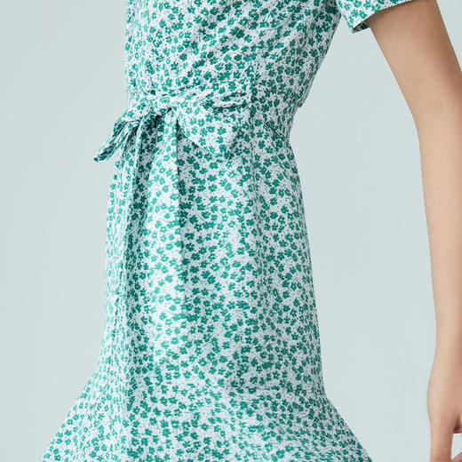 PRICH2022年夏季新款气质优雅收腰V领纯棉设计感小众碎花连衣裙PROWC2502M 商品图3