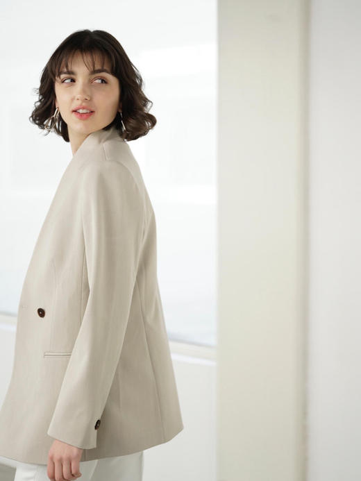Semplicita | U03 Mae Blazer 单扣无领分割线西装外套 ［ 米/ 白 / 黑藏青 / 黑PU ］ 商品图10