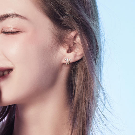 FANCI范琦 【明星同款】猫咪结耳钉925银珍珠耳钉蝴蝶结百搭耳环轻奢高级感 商品图4
