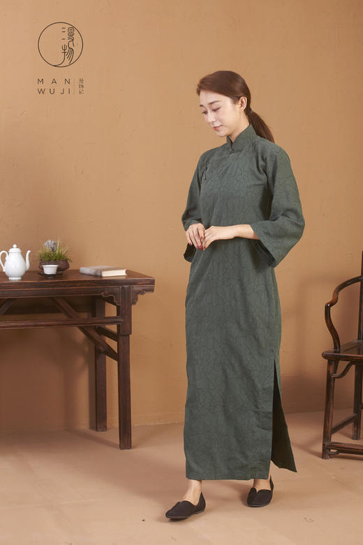 纯棉连肩九分喇叭袖提花树叶旗袍 商品图4