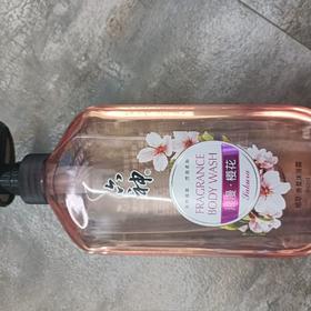 六神浪漫樱花沐浴露680ML