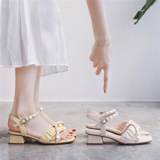 ZHR粗跟凉鞋女2022年新款夏季方头绑带仙女风珍珠一字带中跟女鞋 商品图1