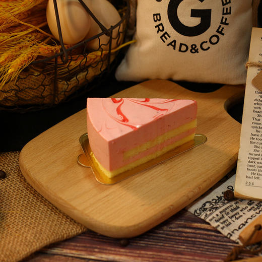 草莓慕斯蛋糕 (片） 商品图2