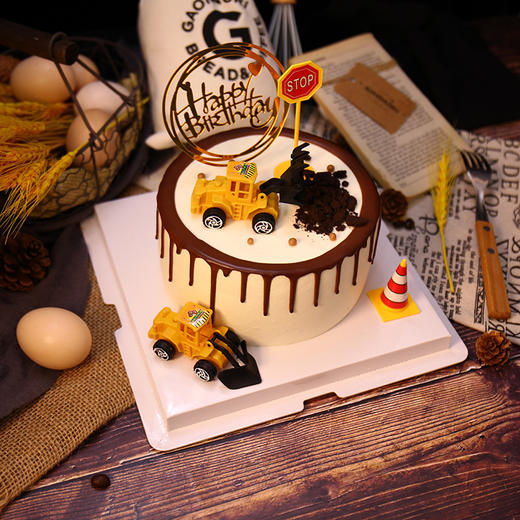 巧克力挖土机蛋糕 商品图0