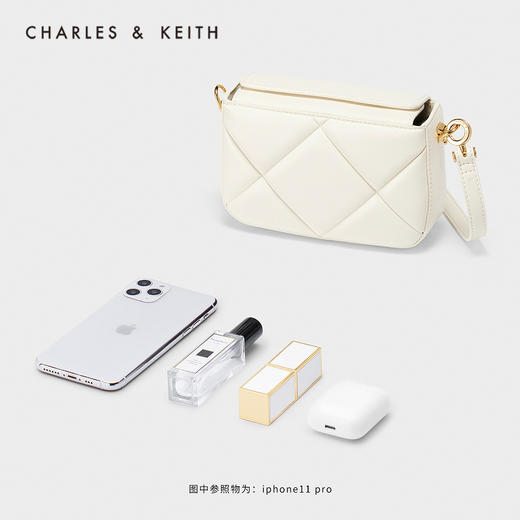 CHARLES＆KEITH22夏季新品CK2-50270926女士菱格链条手提小方包 商品图3