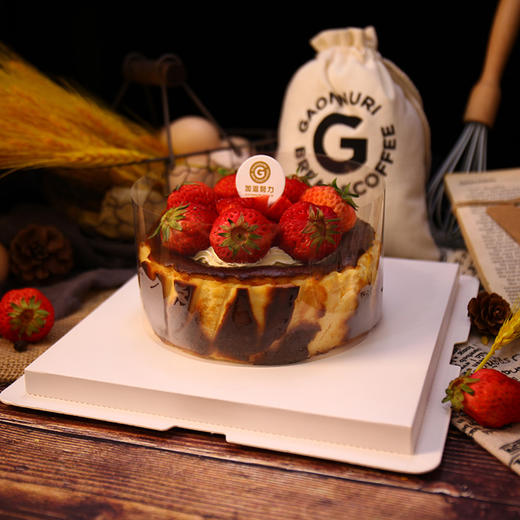 草莓巴斯克芝士蛋糕 商品图2