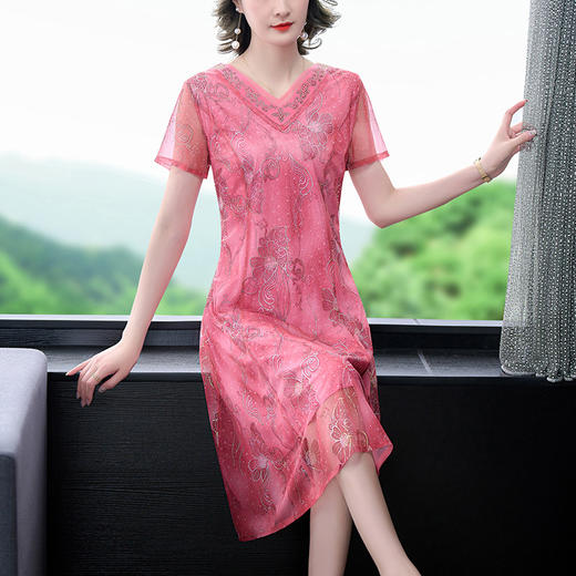 洋气妈妈装V领，时尚夏季高端网纱连衣裙YMR-8605 商品图2