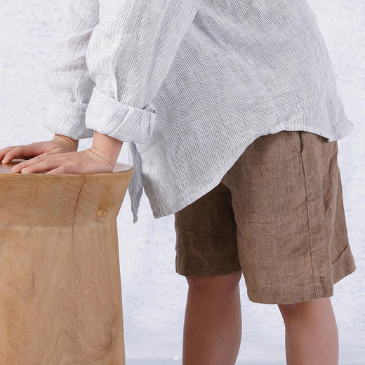 三茉童装/T23003/2022夏季新品咖色宽松舒适水洗亚麻男童百搭短裤 商品图3