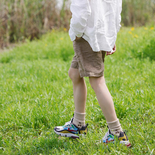 三茉童装/T23003/2022夏季新品咖色宽松舒适水洗亚麻男童百搭短裤 商品图2