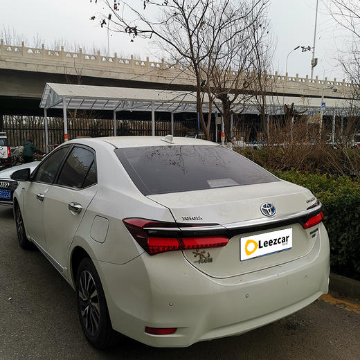 丰田 卡罗拉 改款双擎 1.8L E-CVT 领先版 【长租-北京】 商品图3