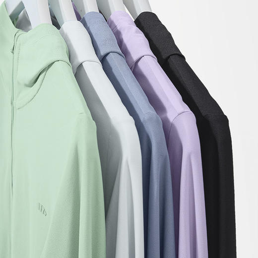 蕉下21冰触系列防晒衣女短外套长袖吸湿透气防紫外线UPF50+胡笛冰丝防晒服 商品图3