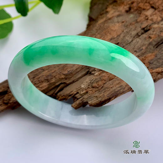 派瑞翡翠 翡翠手镯 糯种 绿色 商品图2