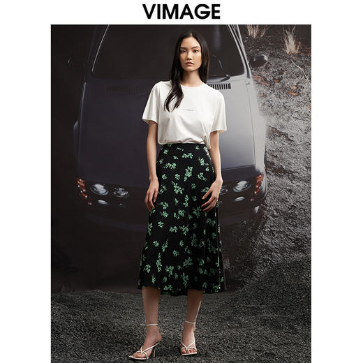 VIMAGE/纬漫纪夏季新款中长款优雅印花A字裙半身裙VB2206904 商品图1