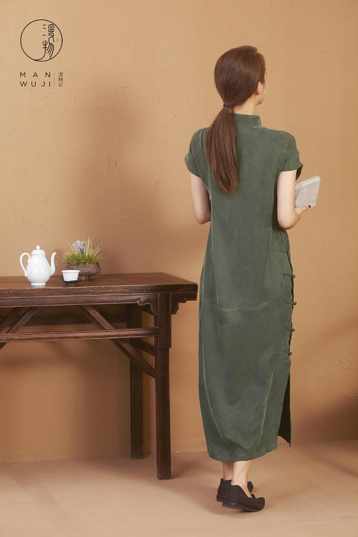 铜氨丝连肩袖墨绿色旗袍 商品图4