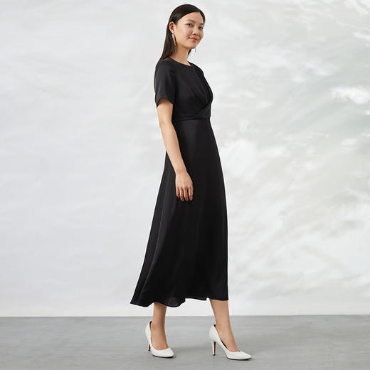 EITIE爱特爱夏季新款气质优雅高腰晚礼服女6677308 商品图9