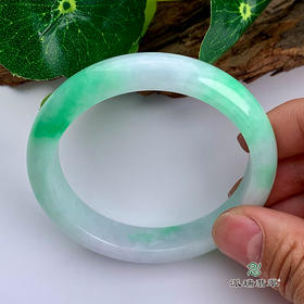 派瑞翡翠 翡翠手镯 糯种 绿色
