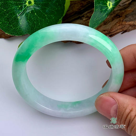 派瑞翡翠 翡翠手镯 糯种 绿色 商品图0