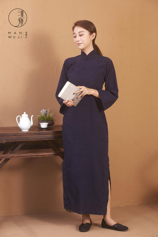 全棉连肩喇叭袖云纹旗袍 商品图3