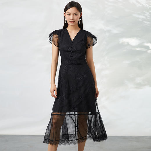 EITIE爱特爱夏季新款优雅修身显瘦蕾丝拼接连衣裙女6607336 商品图3