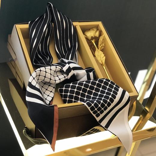 优品堂《春的律动》100％桑蚕丝双面长条巾 商品图3