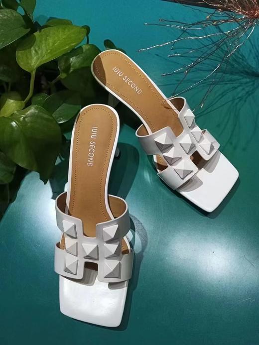 IUIU SECOND夏季时尚铆钉细跟凉鞋女U21BJ24231 商品图2