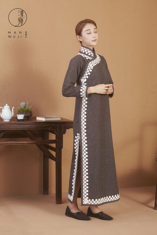 羊毛连肩长袖格子旗袍 商品图1