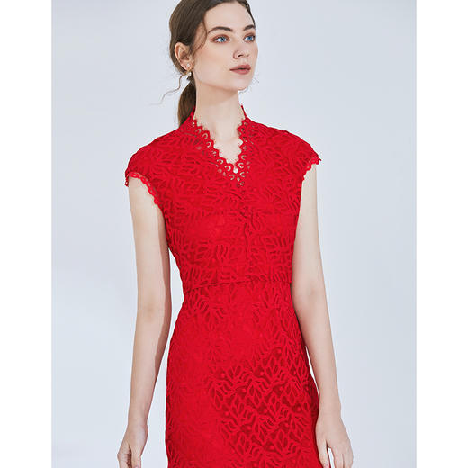 EITIE爱特爱女装夏季显瘦无袖V领性感包臀一步裙连衣裙5707409 商品图9