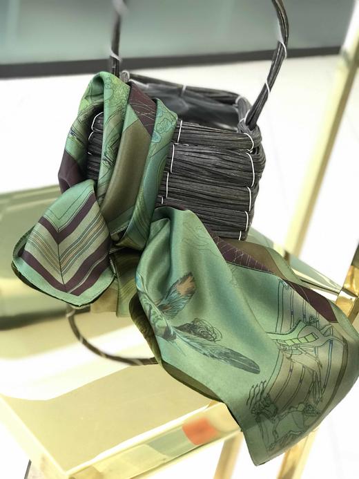 优品堂《迷缀》100％桑蚕丝70×70方巾 商品图7