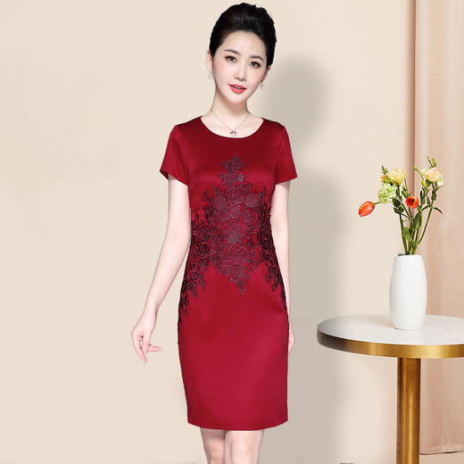 LC-2061新款短袖刺绣连衣裙婚礼服妈妈装喜婆婚宴服修身中长裙 商品图0