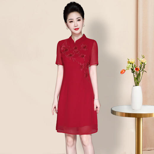 LC-2077结婚礼服洋气高贵夏季连衣裙洋气高贵绣花改良旗袍 商品图4