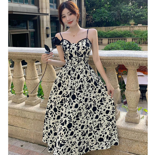 吊带连衣裙2022夏装新款法式碎花长裙200斤胖mm遮肚显瘦七夕情人节 商品图1