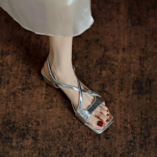 法式复古，纯色优雅低跟凉鞋XDD-DZ-193 商品图2