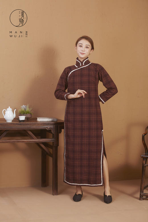 羊毛连肩长袖暗红格子旗袍 商品图1