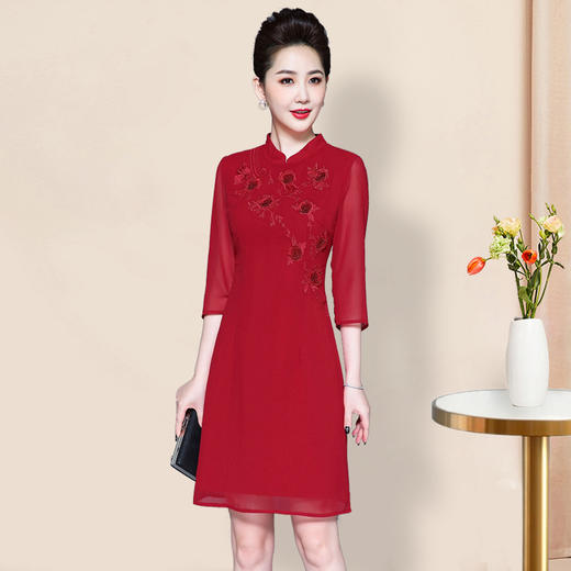 LC-2077结婚礼服洋气高贵夏季连衣裙洋气高贵绣花改良旗袍 商品图2