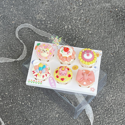 不想长大 · 手绘杯子蛋糕礼盒 （贴纸随机） 商品图1