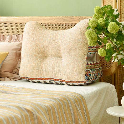 锦簇系列猫耳朵多功能靠枕 商品图3