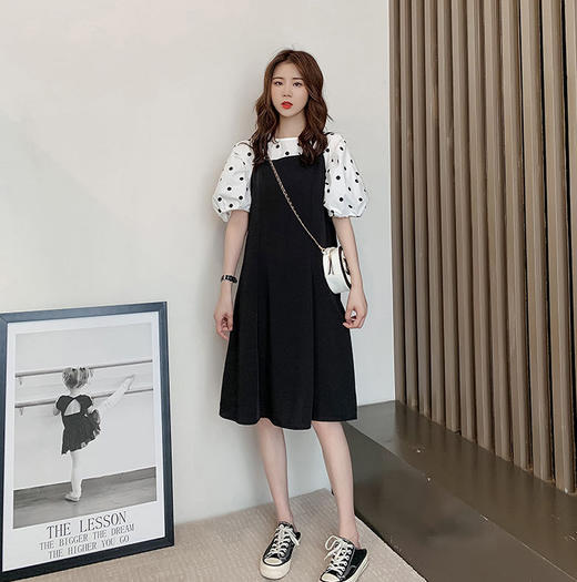 （清仓现货）【社群供X】韩版宽松百搭波点上衣+显瘦背带裙套装2 商品图3