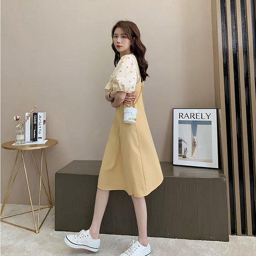 （清仓现货）【社群供X】韩版宽松百搭波点上衣+显瘦背带裙套装2 商品图1