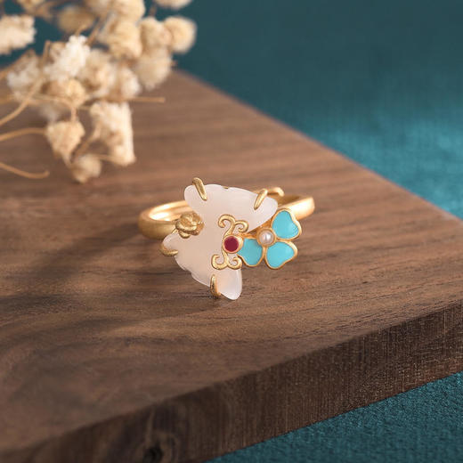 CJY-CP214 时尚简约气质铜镀金镶和田玉蝴蝶戒指 商品图1