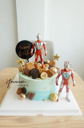 「男孩」蓝色奥特曼