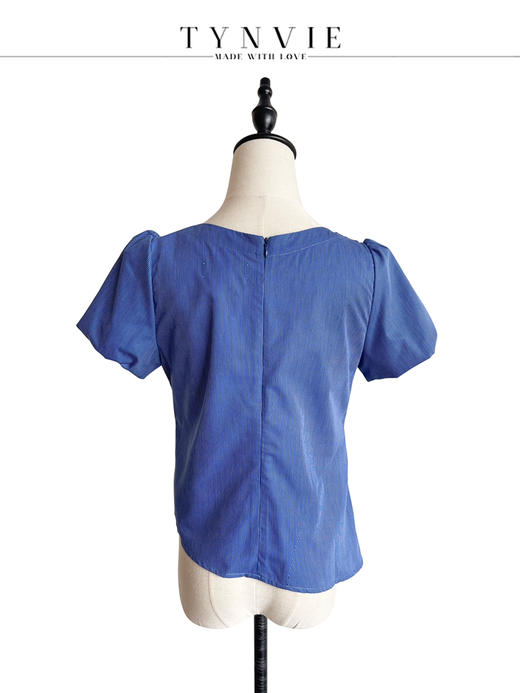 TYNVIE 开口设计不对称短袖上衣-蓝白条纹 商品图3