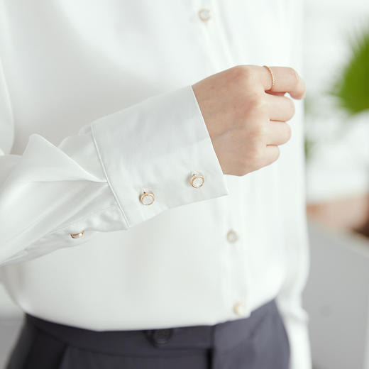 【简约干练】罗蒙女士衬衫优雅百搭精致肩部褶皱舒适绸缎休闲长袖衬衣 商品图4