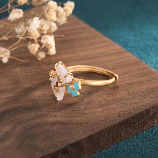 CJY-CP214 时尚简约气质铜镀金镶和田玉蝴蝶戒指 商品图2