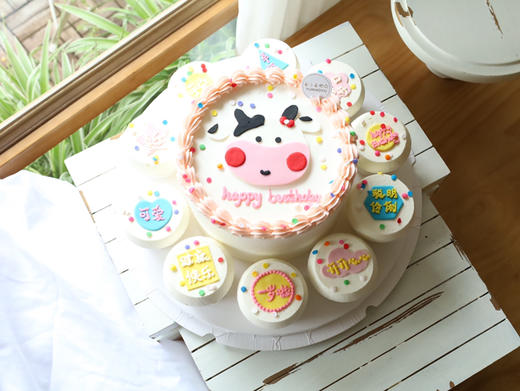 6寸可爱牛宝宝蛋糕➕10个纸杯 商品图3
