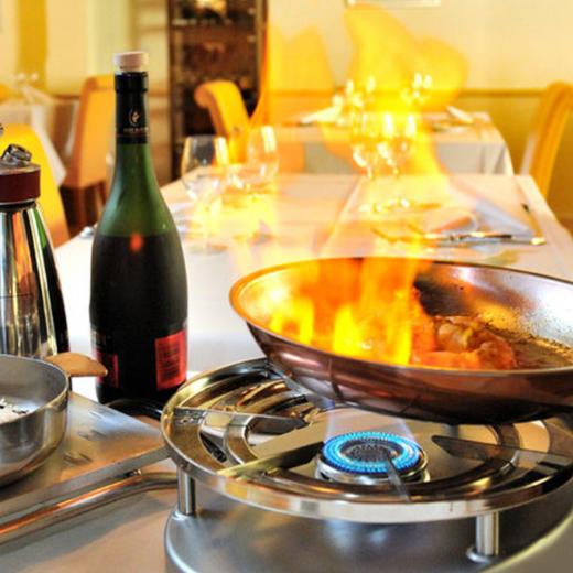 瑞士Kisag瓦氏炉多功能网红料理锅火锅烧烤一体锅家用烤肉火锅 商品图2