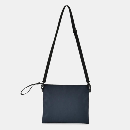 【中挎包】便携中挎包手机包零钱包纯色单肩包便携防水挎包中号 商品图0