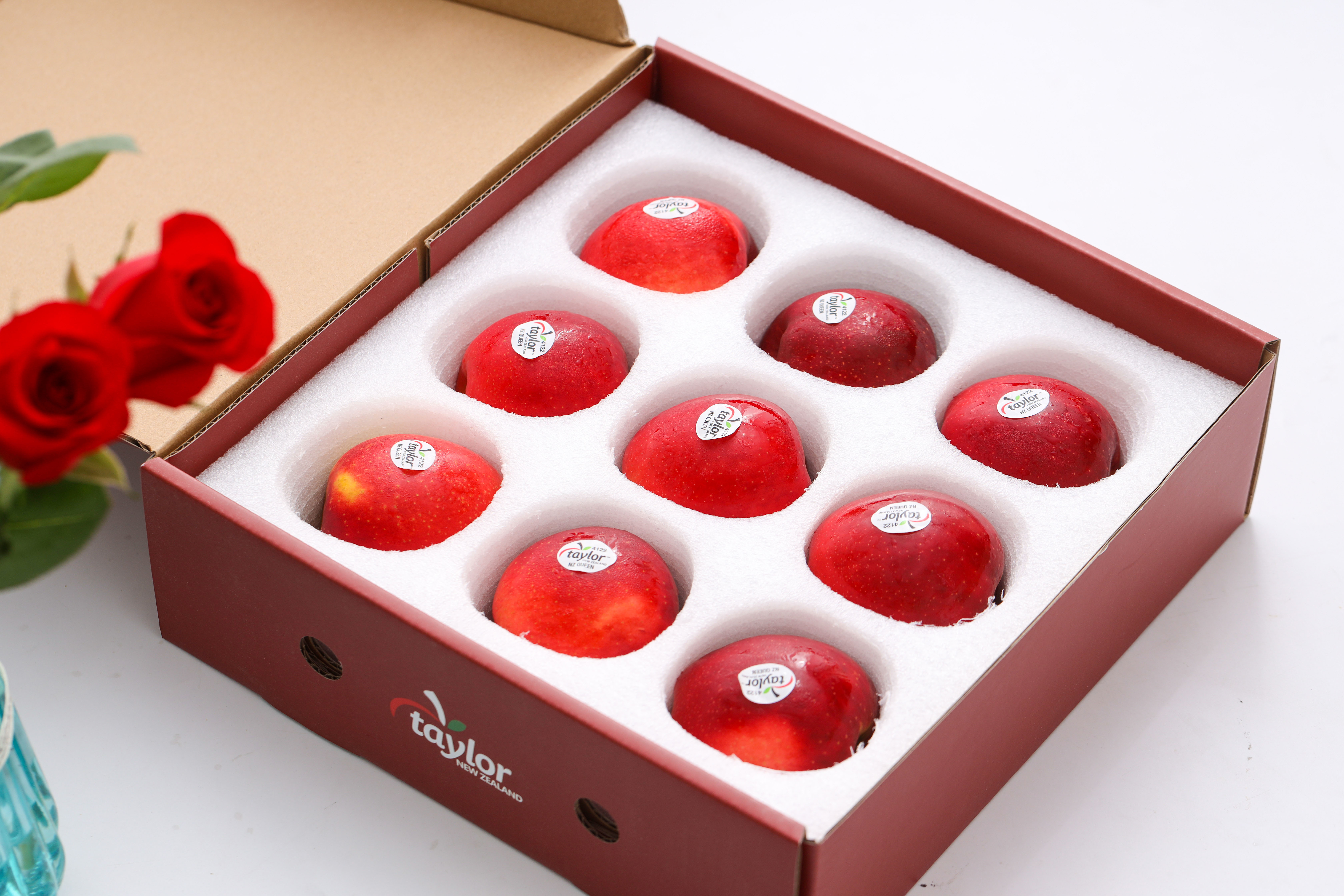 新西兰特级泰勒红玫瑰苹果肉质脆嫩馥郁芬芳当季新鲜